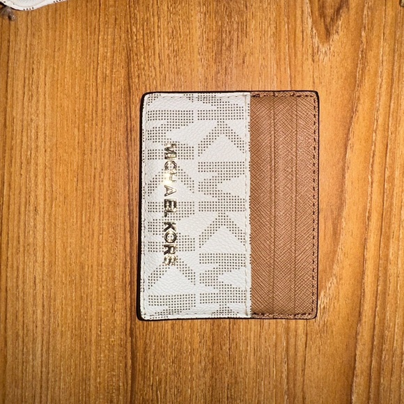 Michael Kors Bundle - Crossbody & Card Case - Picture 4 of 5